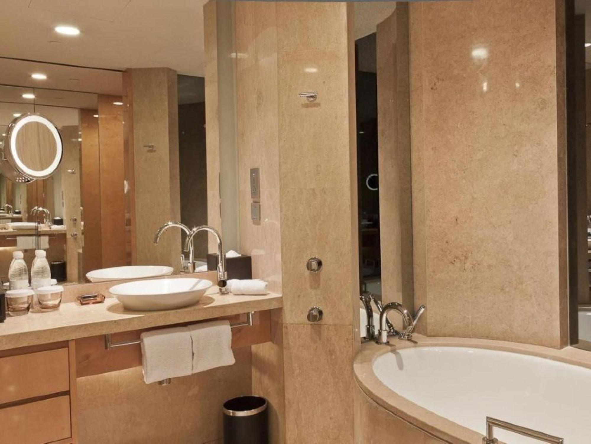 Intercontinental Expo By Ihg Hotel Shanghai